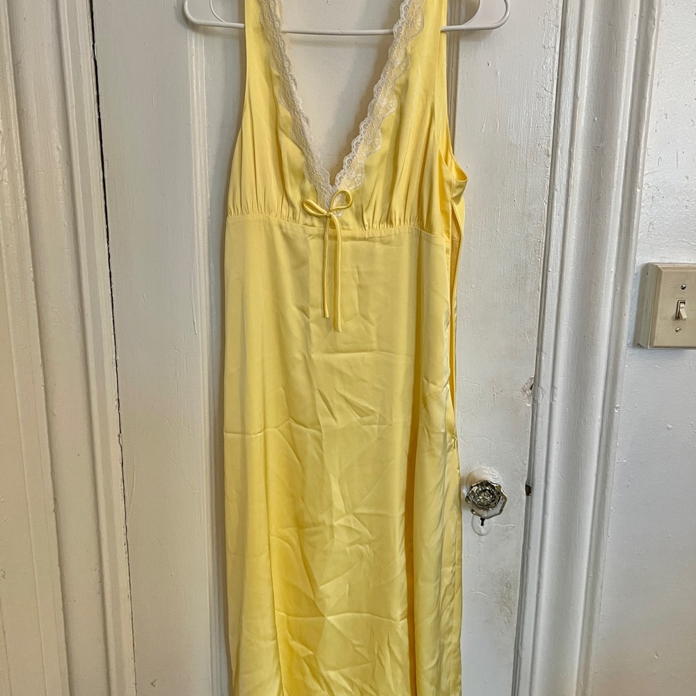 Yellow Lace-Trimmed max dress